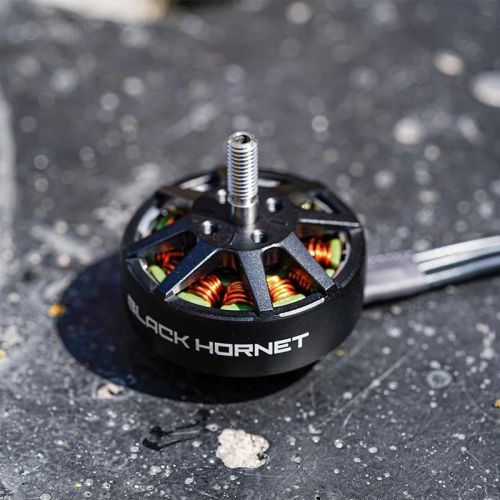 Мотор Foxeer Black Hornet 3210 900KV для квадрокоптеров
